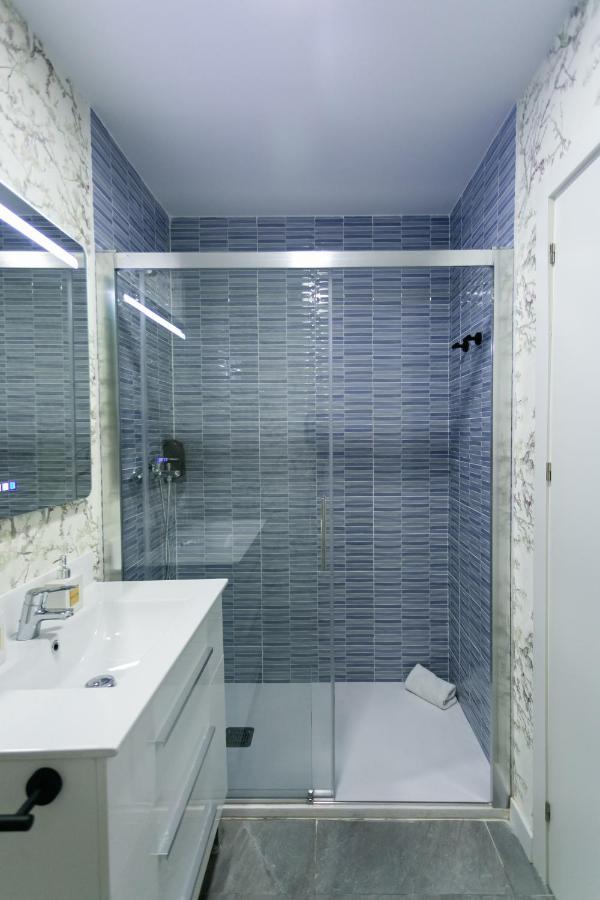 Lujoso Apartamento Con Piscina Compartida 1 Seville Exterior photo